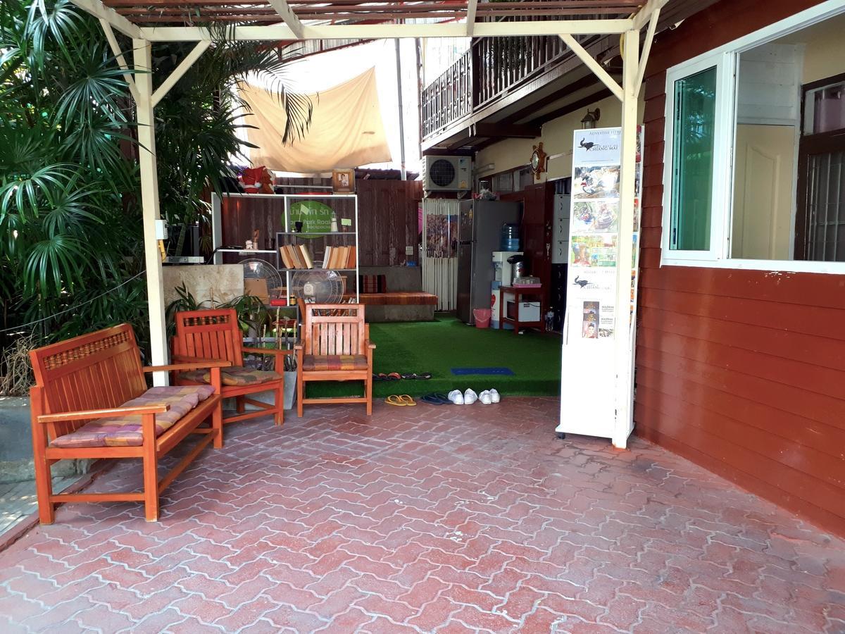 Baan Park Raak Backpacker Hostel Chiang Mai Eksteriør billede